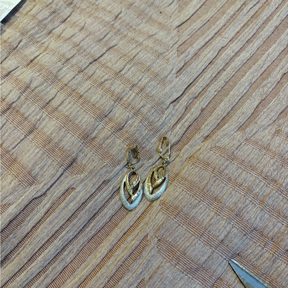 Sarah Coventry Elegant Gold and Silver Earrings